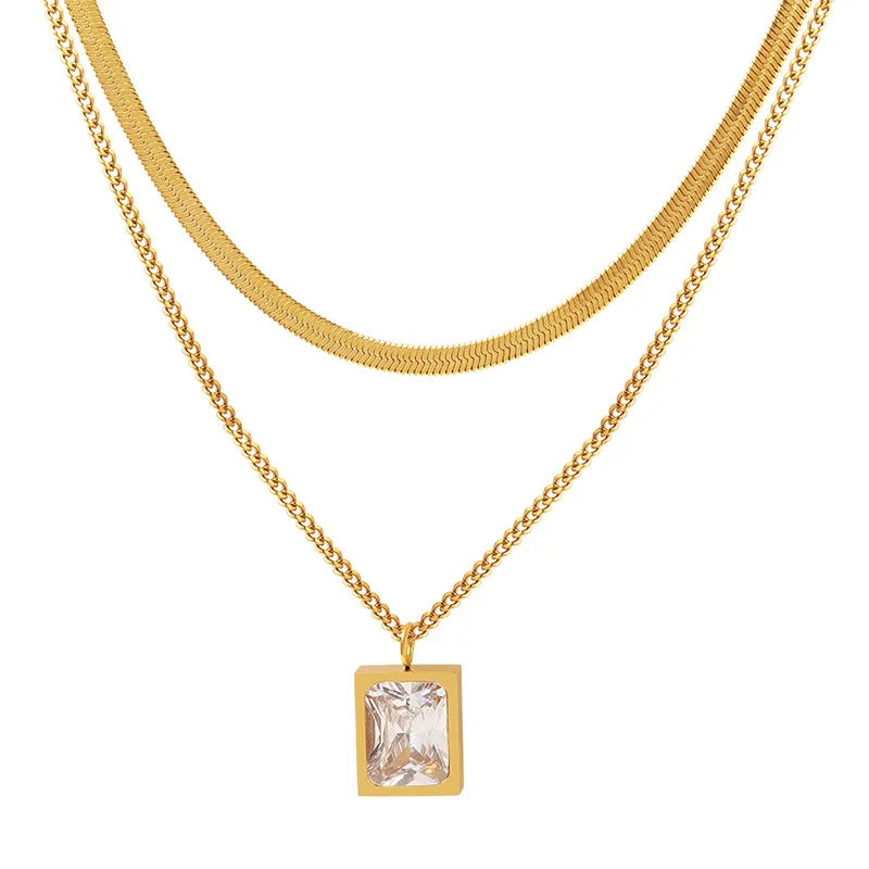 Éclat Intemporel | Collier Doré Double Rang avec Pendentif Cristal