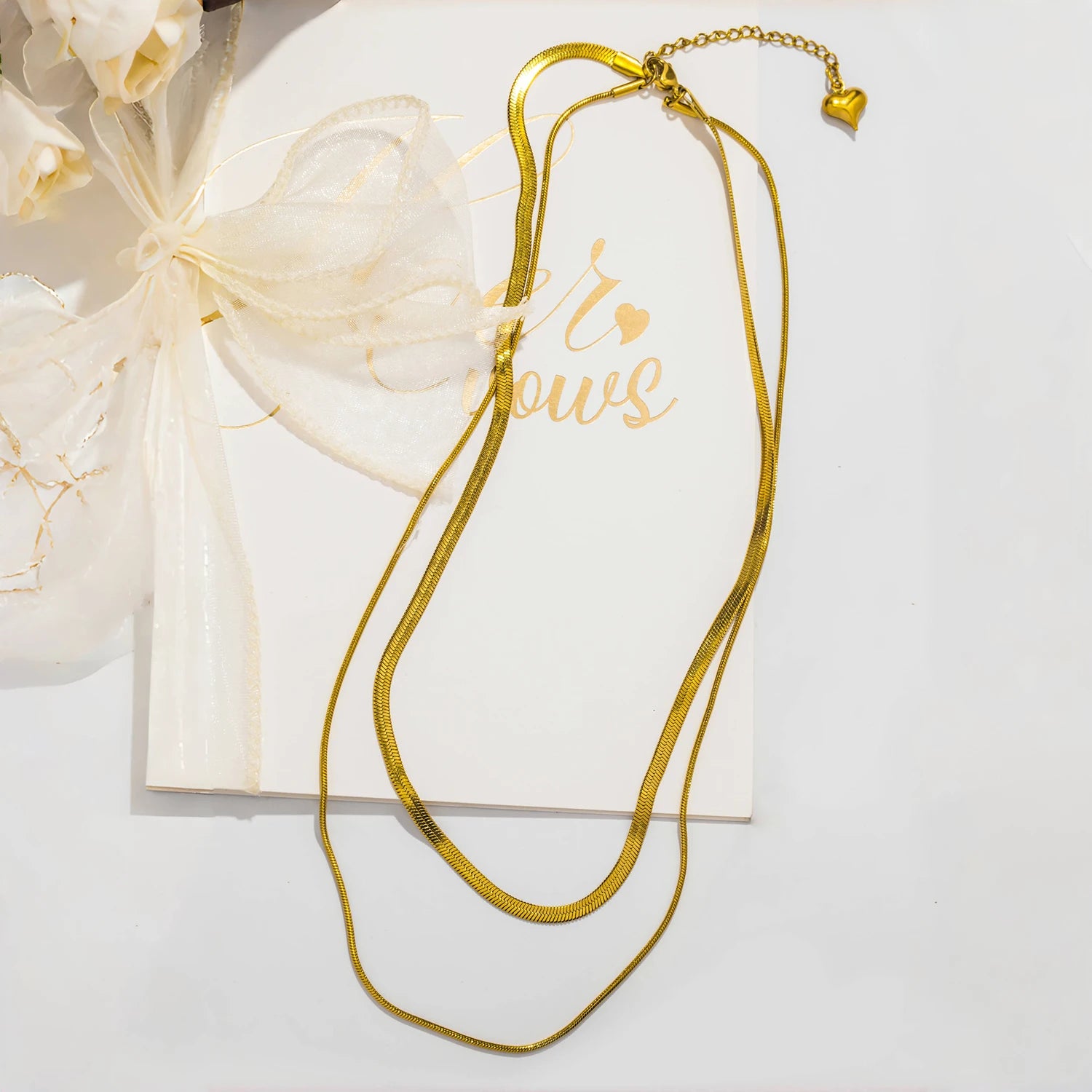 Double Élégance | Collier Minimaliste en Chaînes Dorées